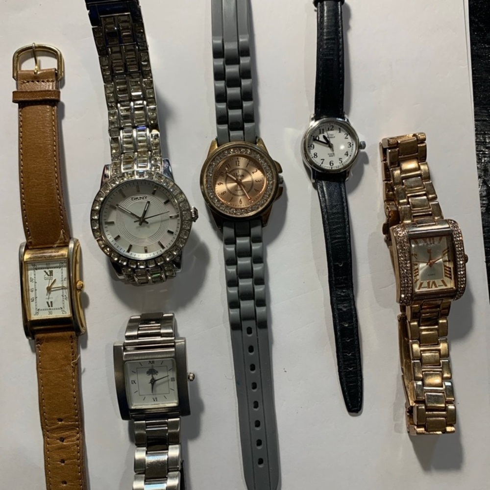 Ladies watch lot
